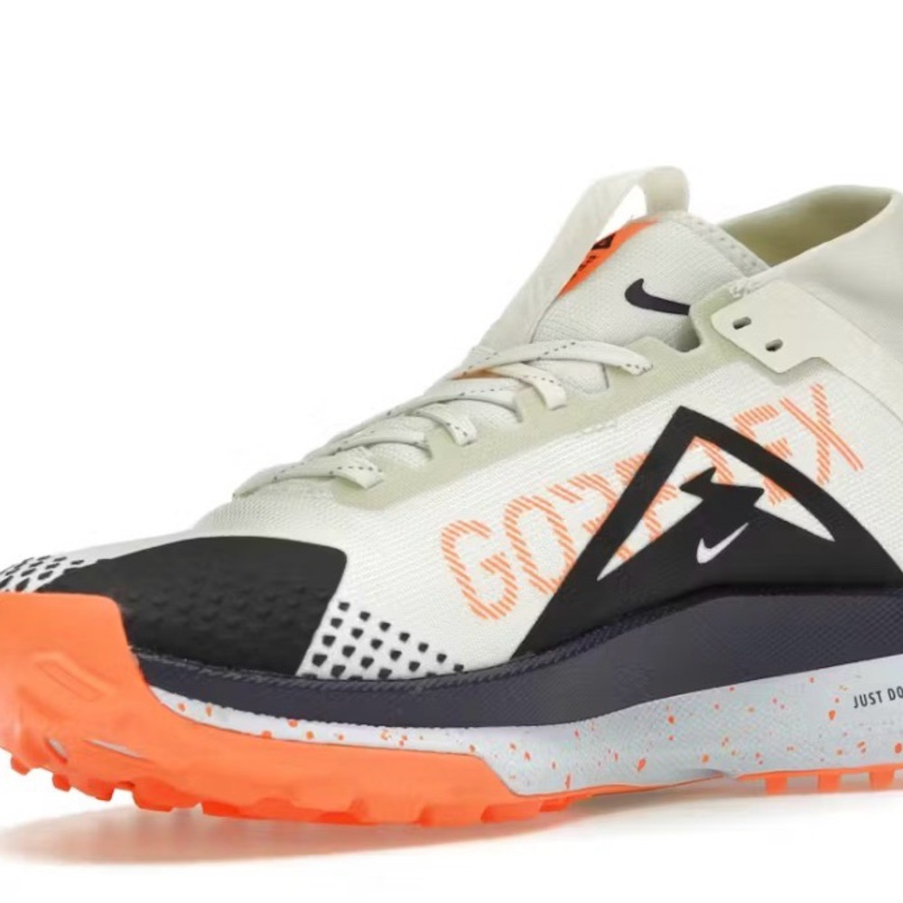Nike Gore-Tex Sneakers in Orange and Black on off white